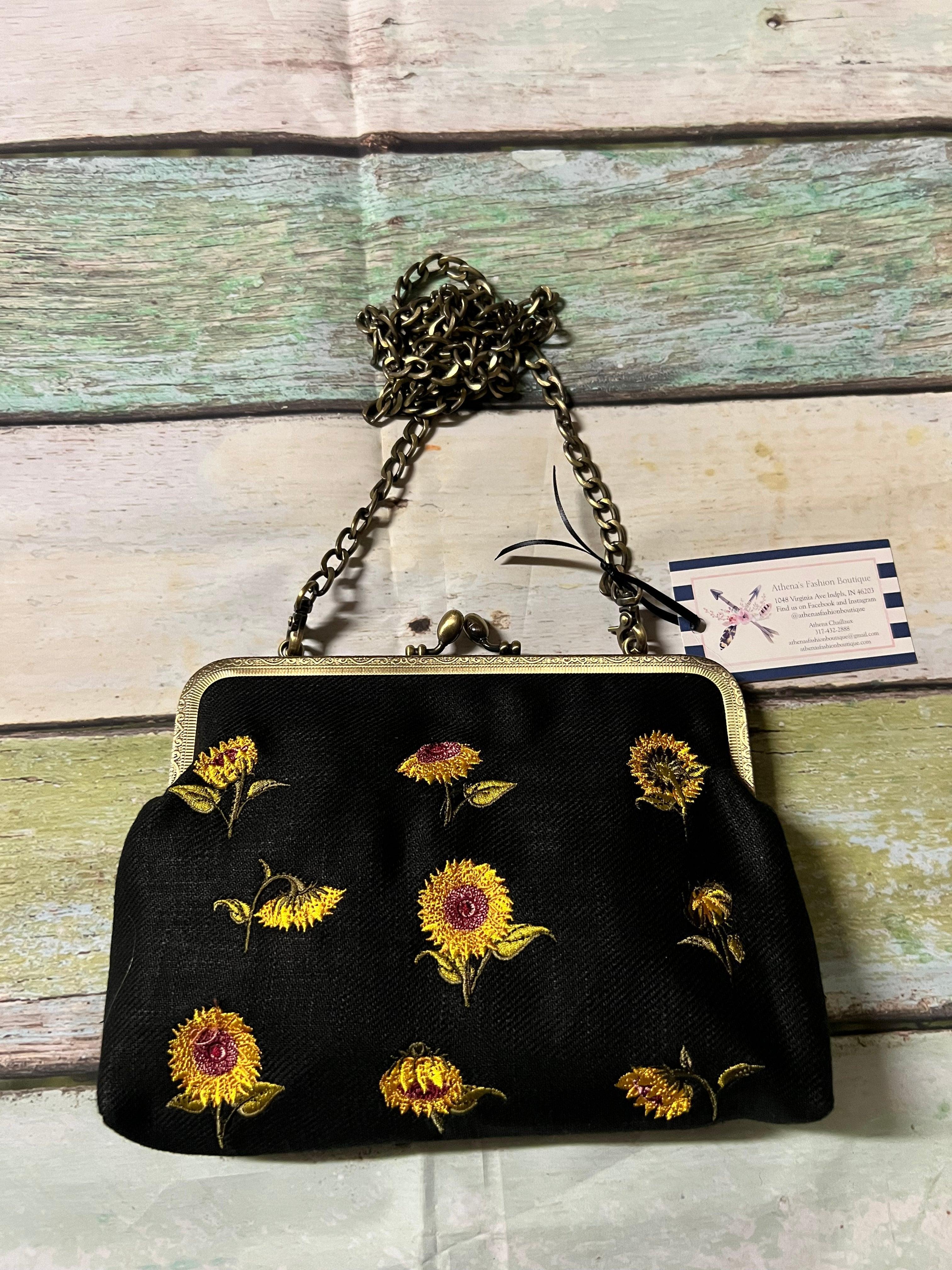 Sunflower Kisslock Crossbody Wristlet Handbag Female Product Image