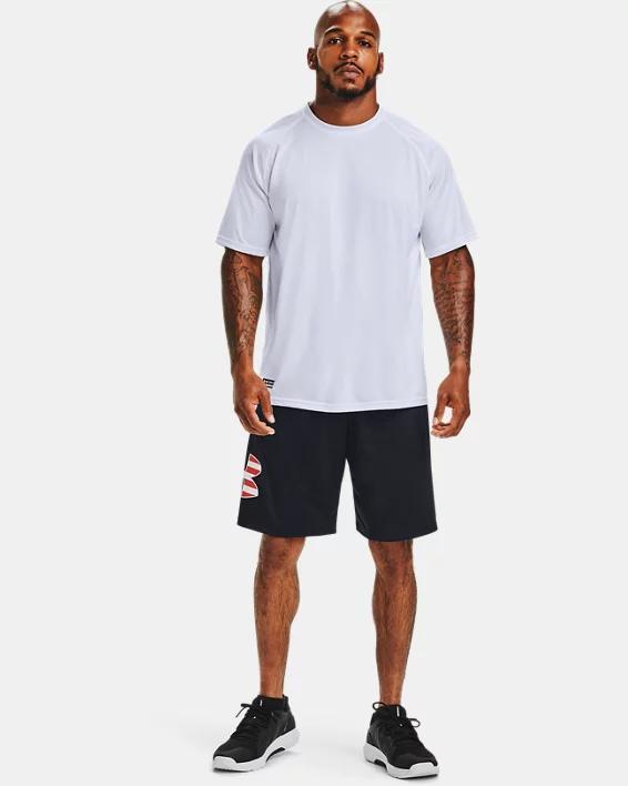 Men's UA Freedom Tech™ Big Flag Logo Shorts Product Image