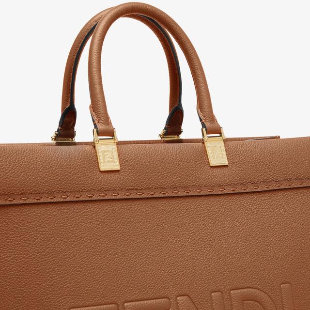 Fendi Sunshine MediumRed leather shopper Product Image