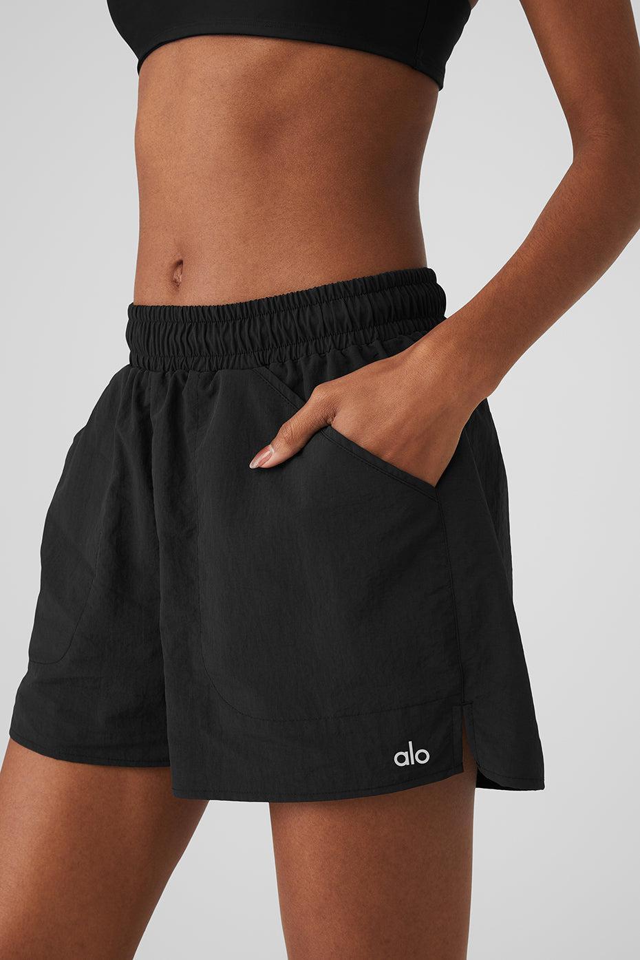 Alumni Short - Black Product Image