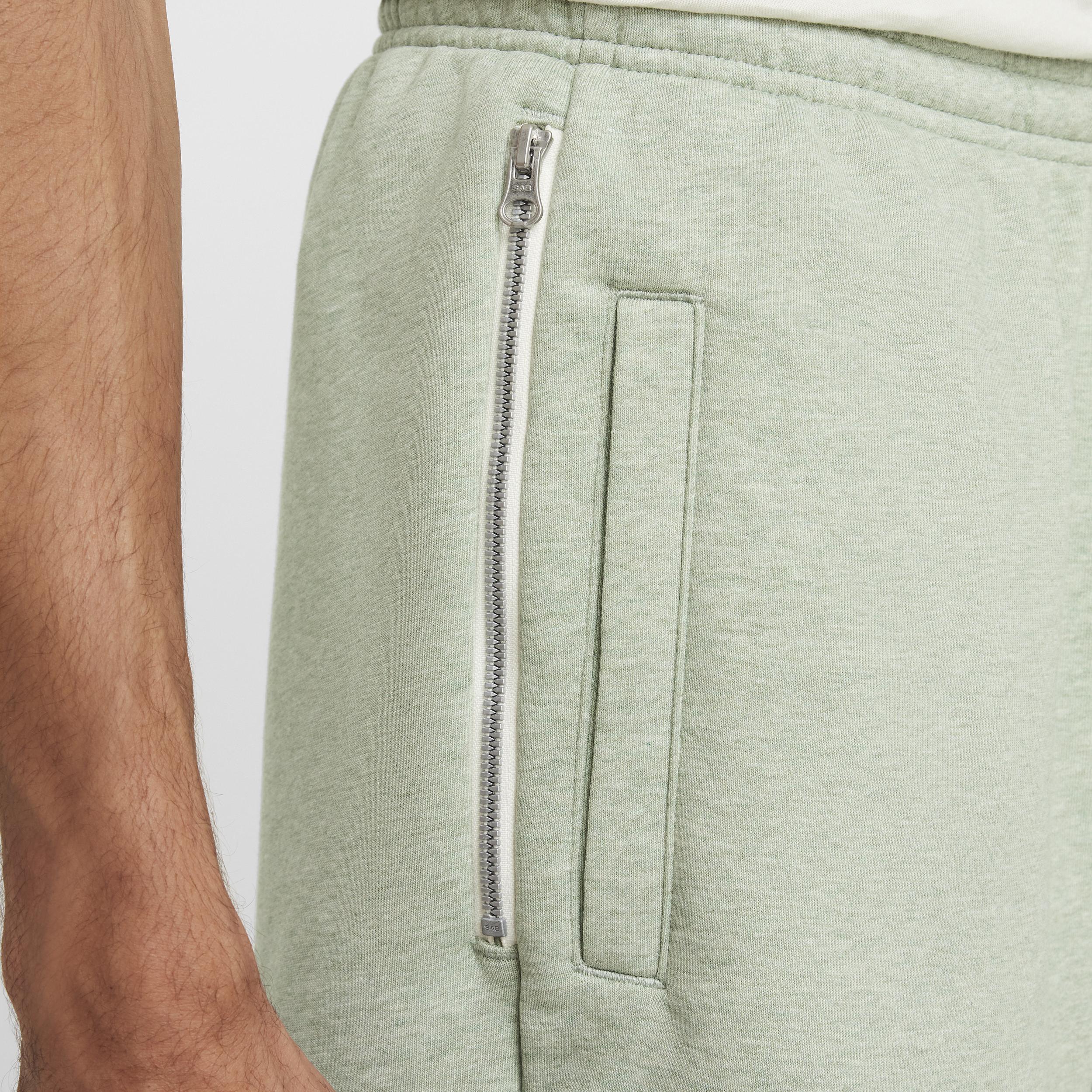 Nike Men's Standard Issue 8" Dri-FIT Fleece Basketball Shorts Product Image