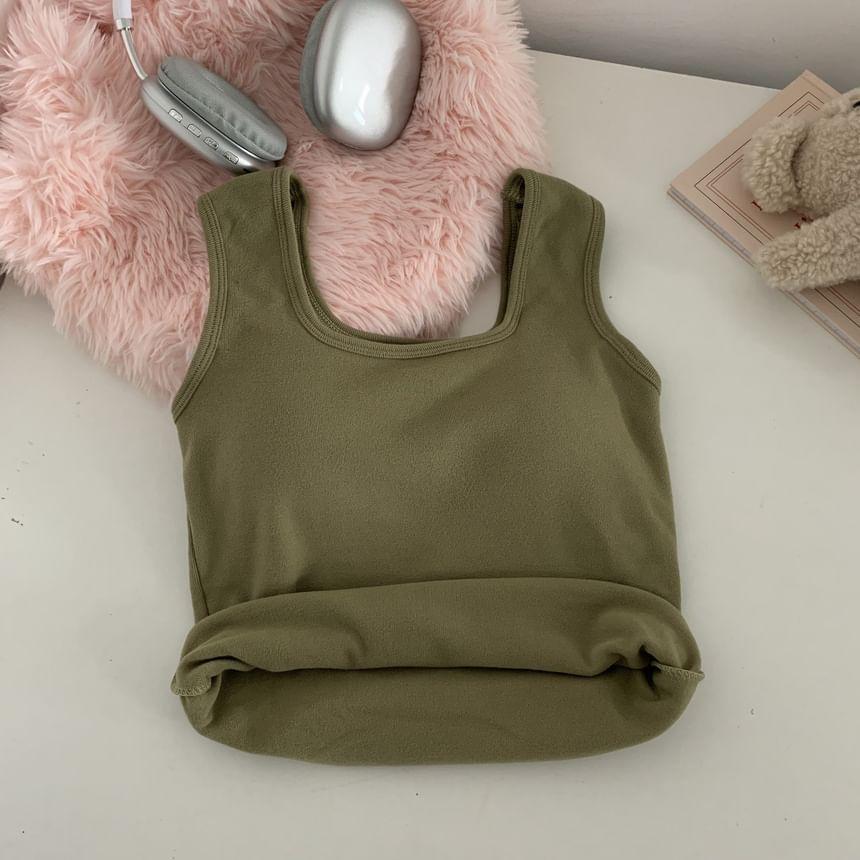 Scoop Neck Plain Padded Crop Tank Top Product Image