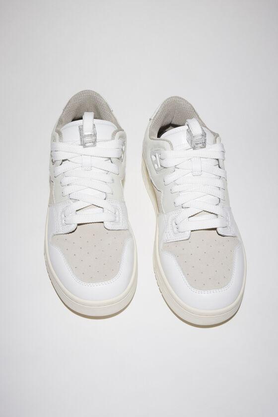 Low top leather sneakers Product Image