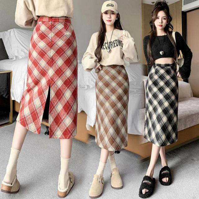 High Waist Plaid Midi A-Line Skirt Product Image