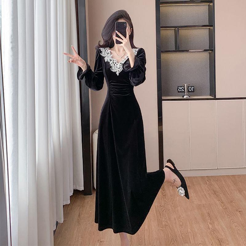 Long Sleeve V-Neck Lace Trim Velvet Midi A-Line Dress Product Image