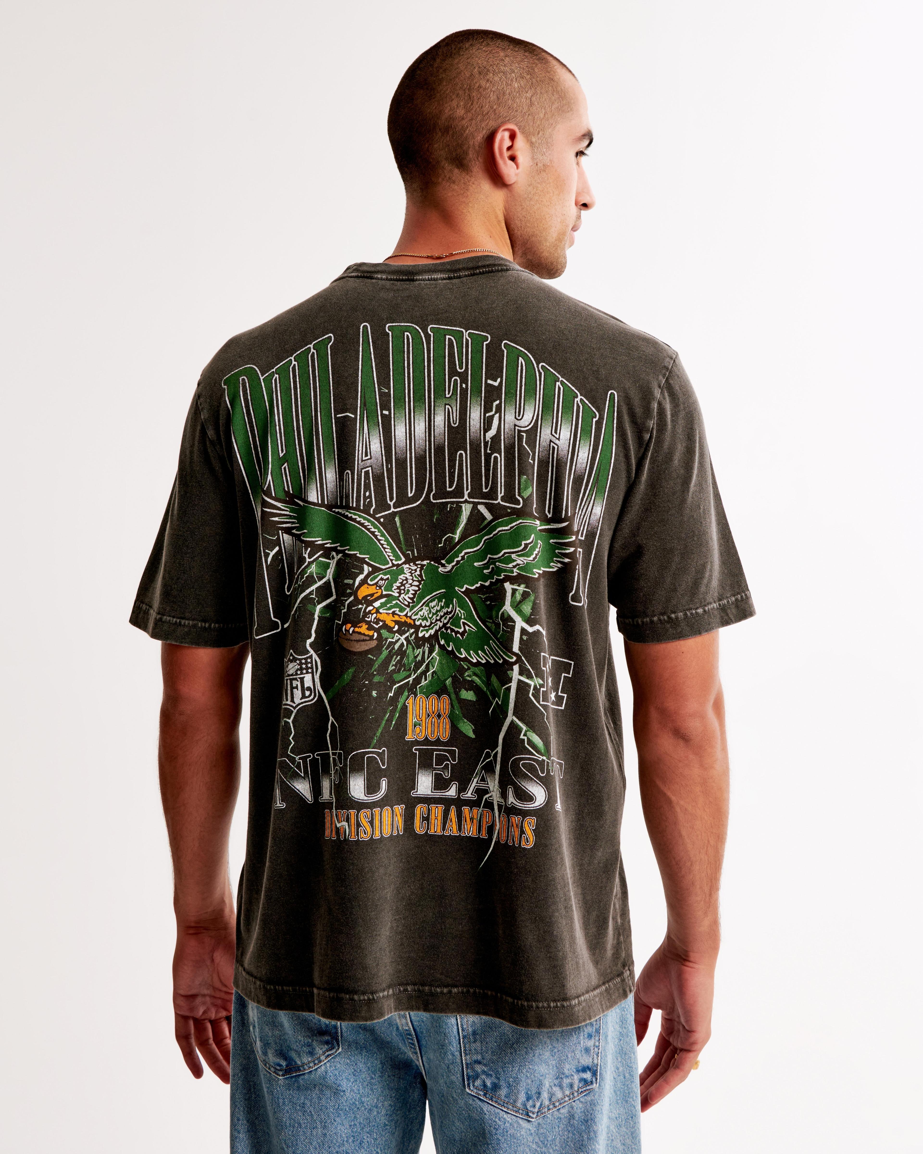 Philadelphia Eagles Vintage-Inspired Graphic Tee Product Image