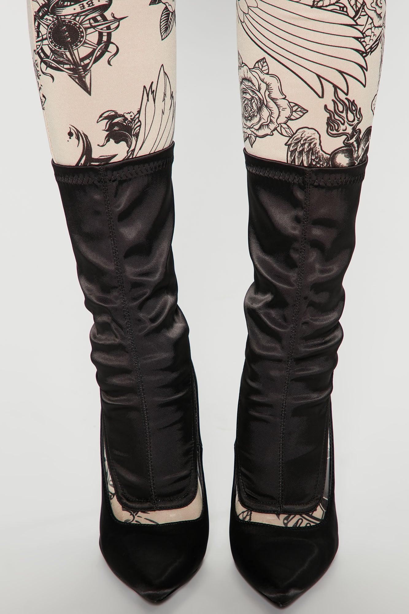 Everleigh Booties - Black Product Image