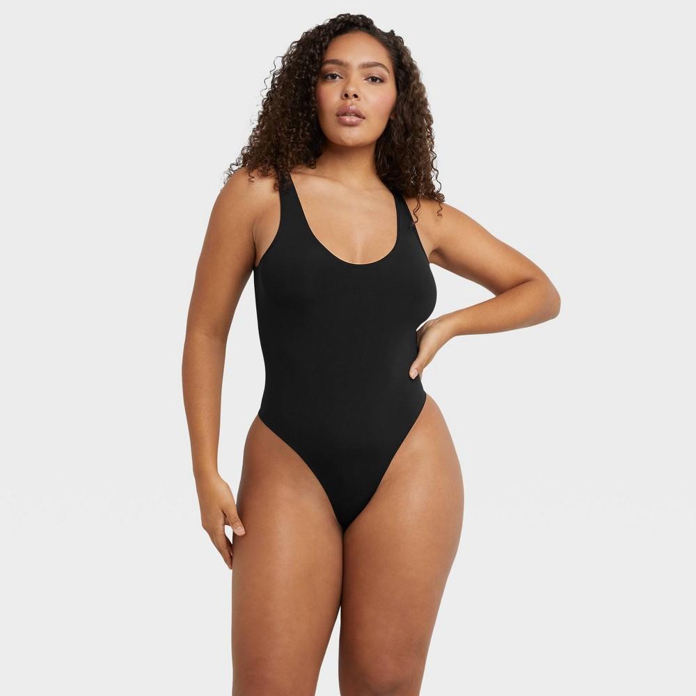 Maidenform M Womens Seamless Smoothing Bodysuit MST001 Product Image