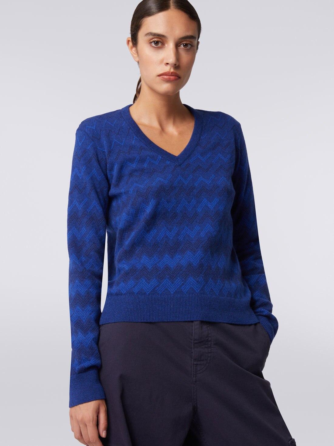 Cashmere V-neck sweater with zigzags Navy Blue | Missoni product image