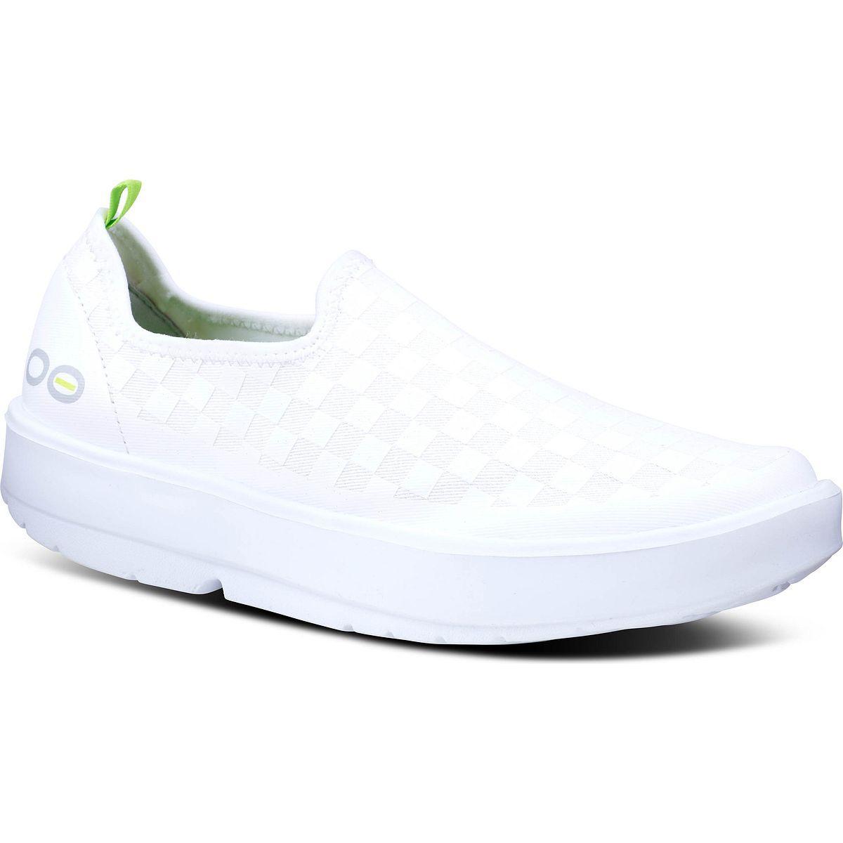 OOFOS OOmg Low eeZee (Black) Women's Shoes Product Image