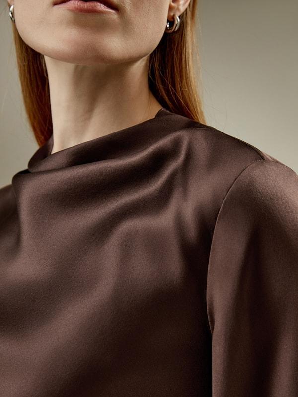 Bell sleeves minimalist silk top Product Image