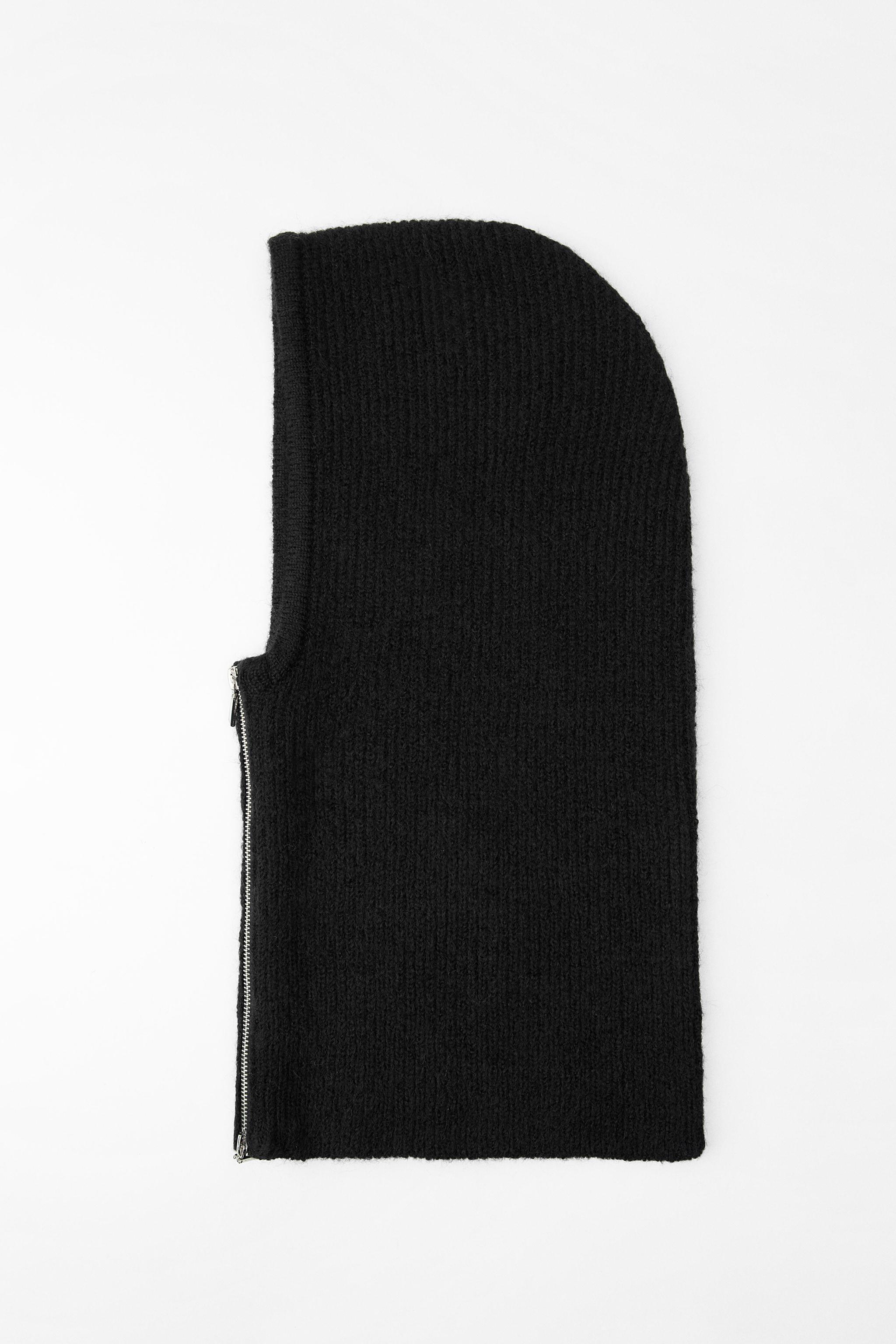 RIBBED BALACLAVA WITH ZIPPER Product Image