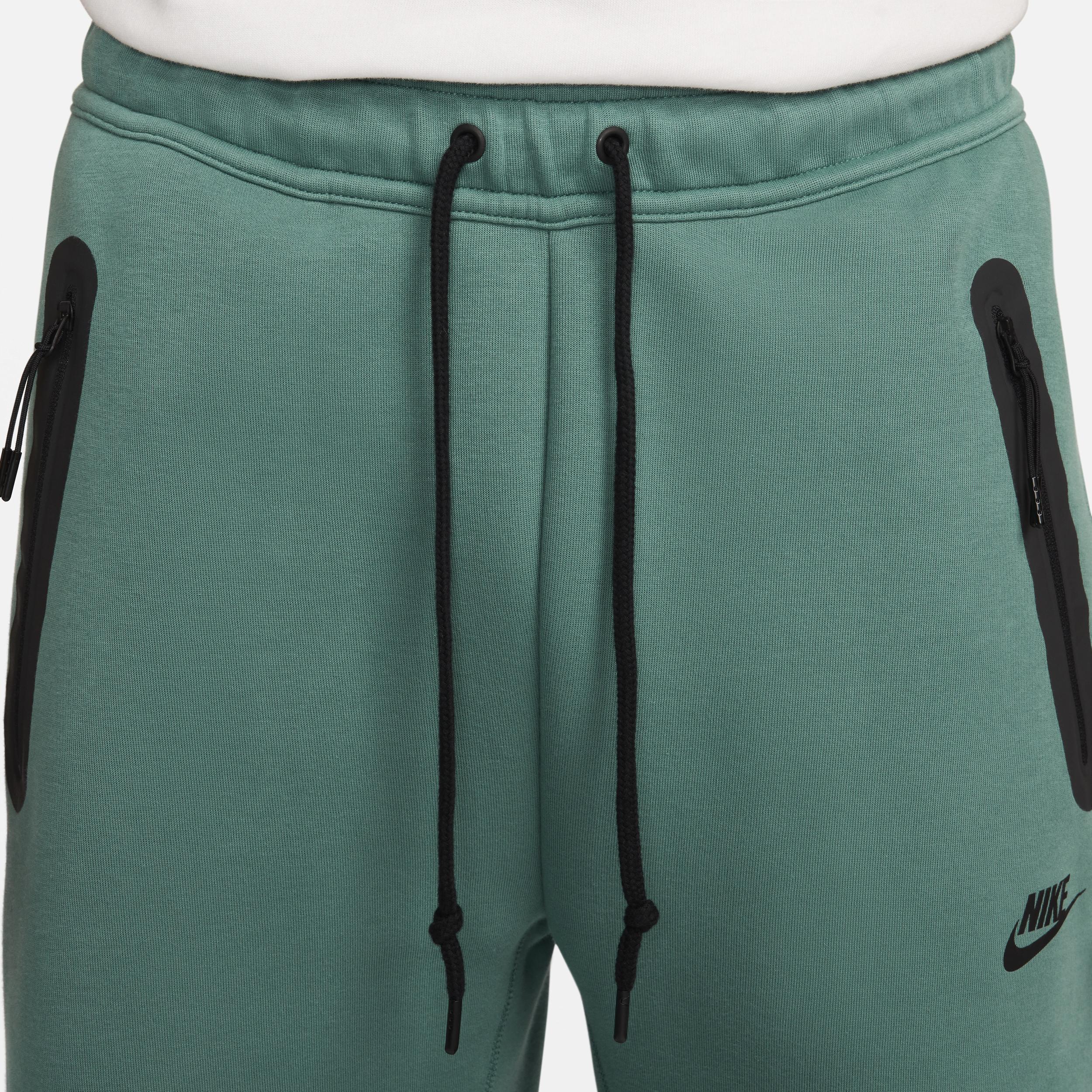 Men's Nike Sportswear Tech Fleece Open-Hem Sweatpants Product Image