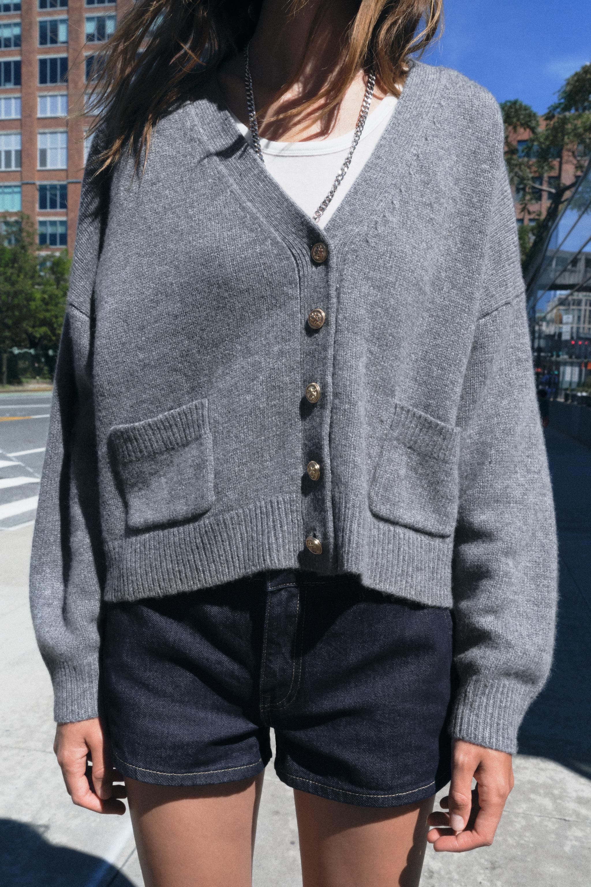 BASIC 100% WOOL CARDIGAN Product Image