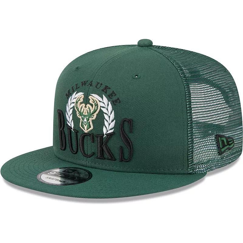 Mens New Era Hunter Green Milwaukee Bucks Bold Laurels 9FIFTY Snapback Hat Product Image