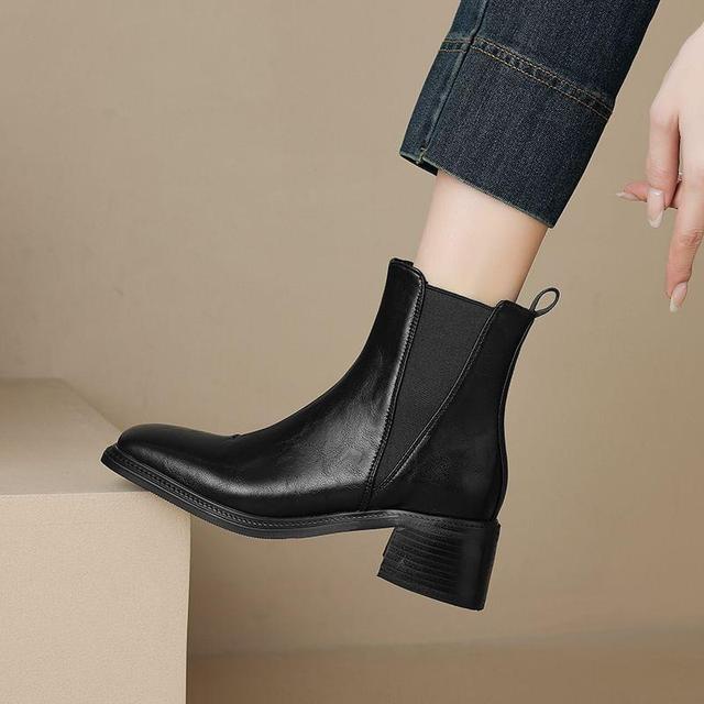 Square Toe Block Heel Chelsea Boots Product Image