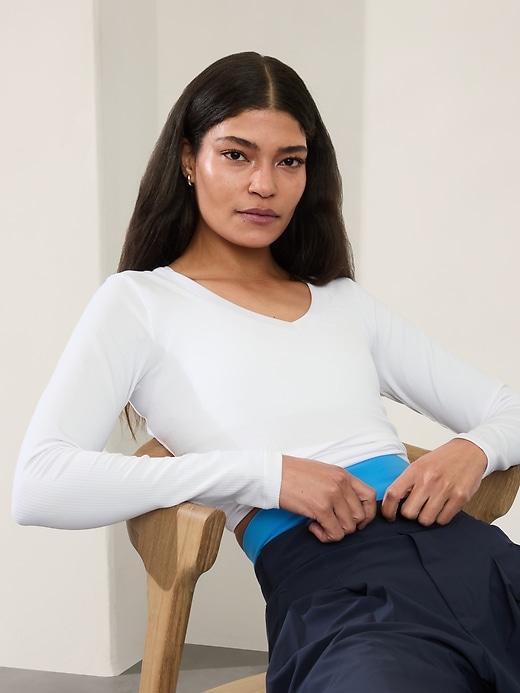 Renew Seamless V-Neck Top Product Image