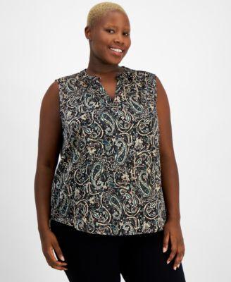 Plus Size Printed Split-Neck Sleeveless Blouse  Product Image