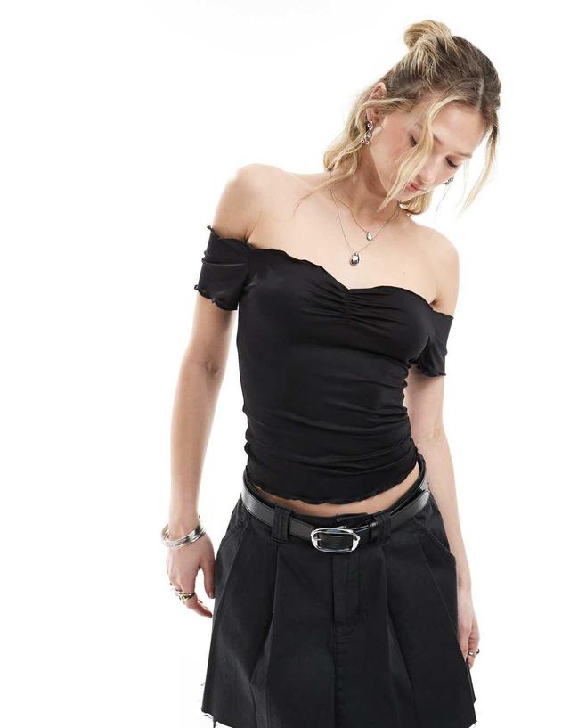 Monki off the shoulder top with lettuce edge and ruched sweetheart front in black Product Image