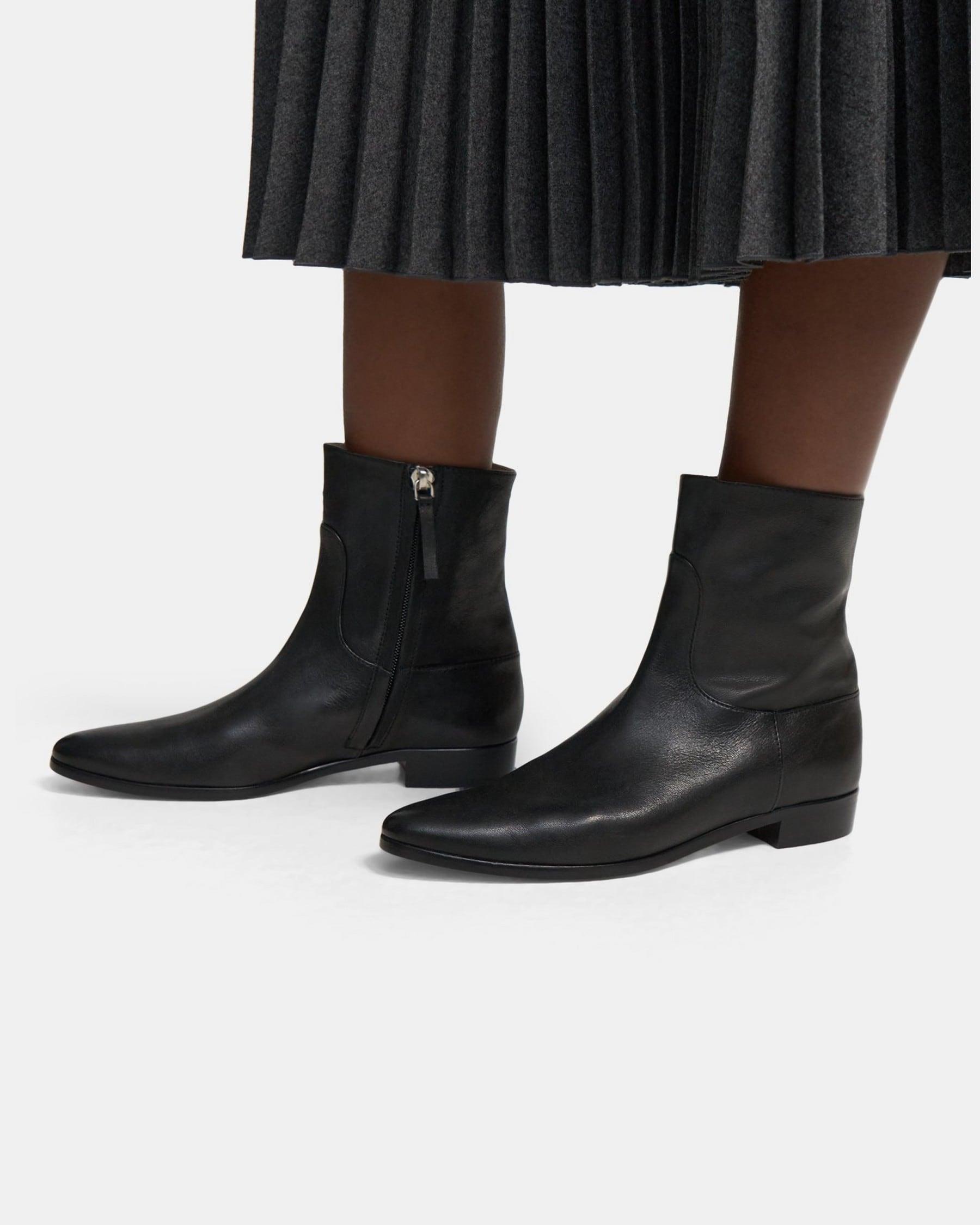 Ankle Bootie in Leather Product Image