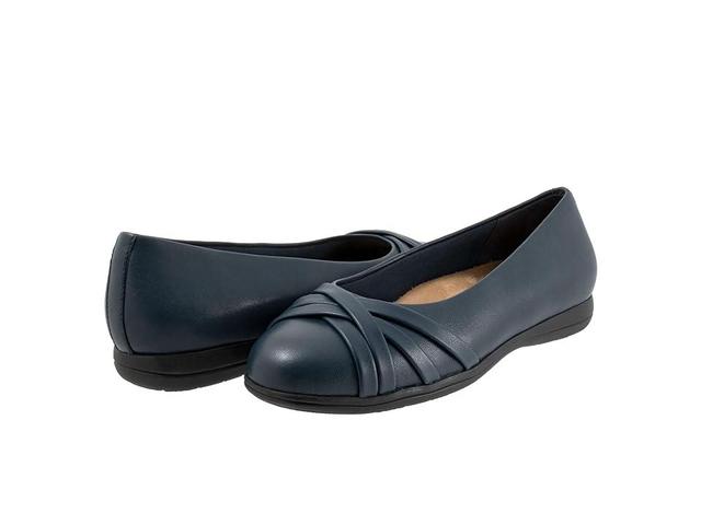 Trotters Daphne Women's Flat Shoes Product Image