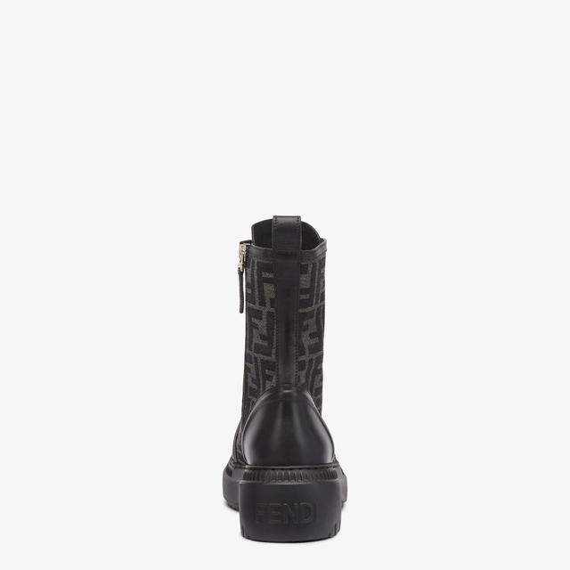 DominoBlack leather biker boots Product Image