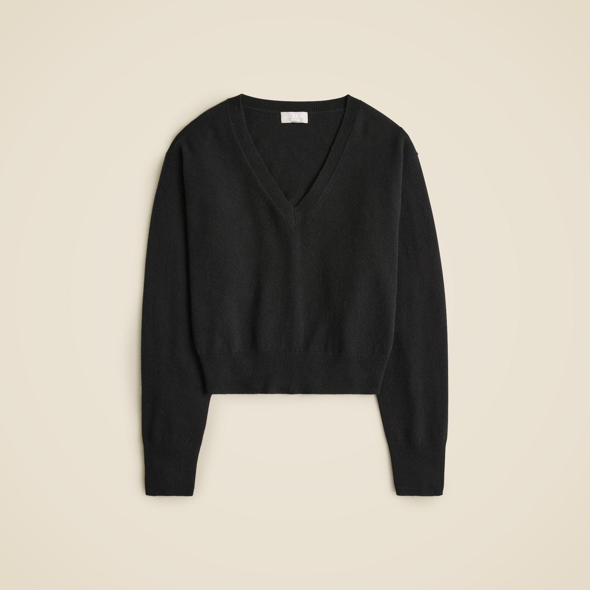 Cashmere shrunken V-neck sweater Product Image