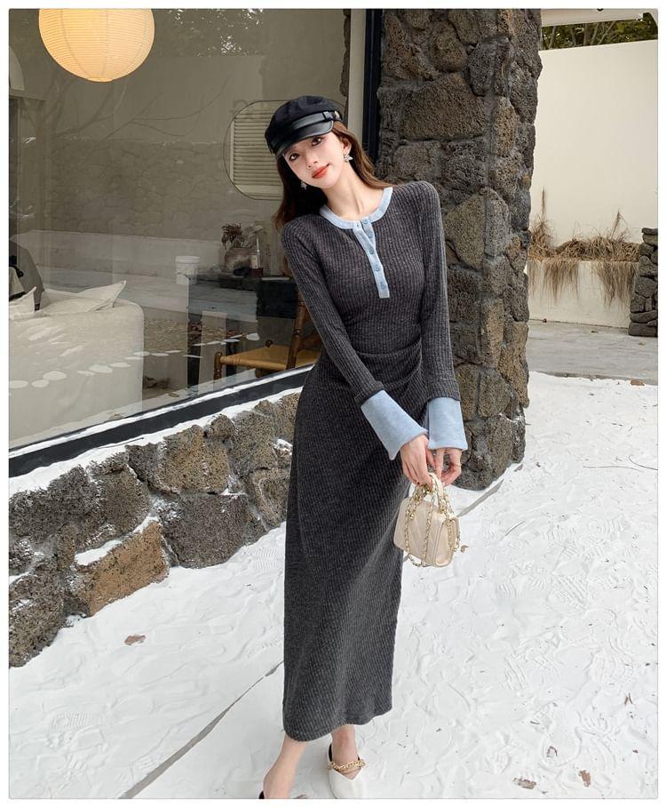 Long-Sleeve Crew Neck Contrast Trim Ruched Half-Buttoned Maxi Sheath Knit Dress Product Image