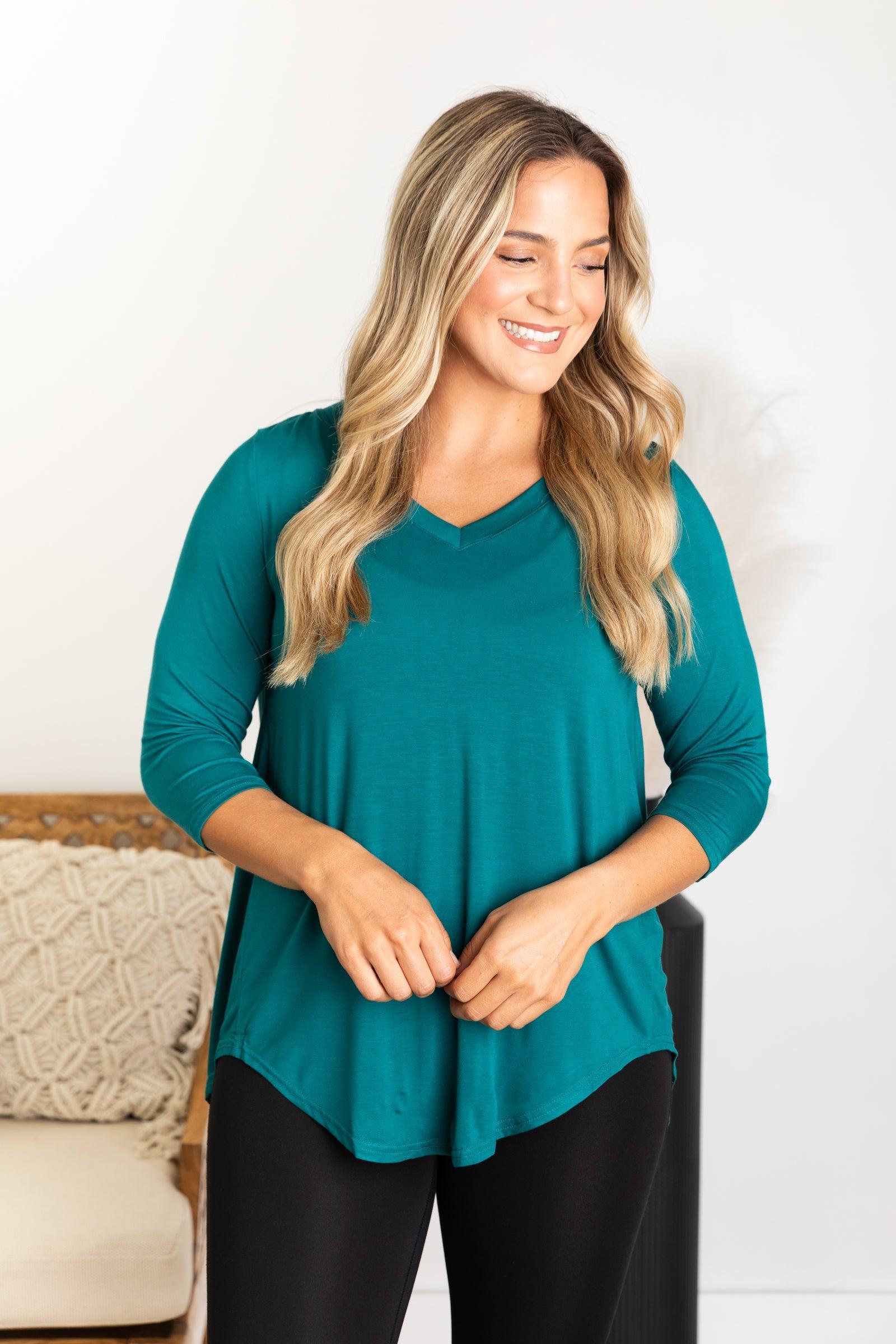 Solid 3/4 V-Neck Knit Top Product Image