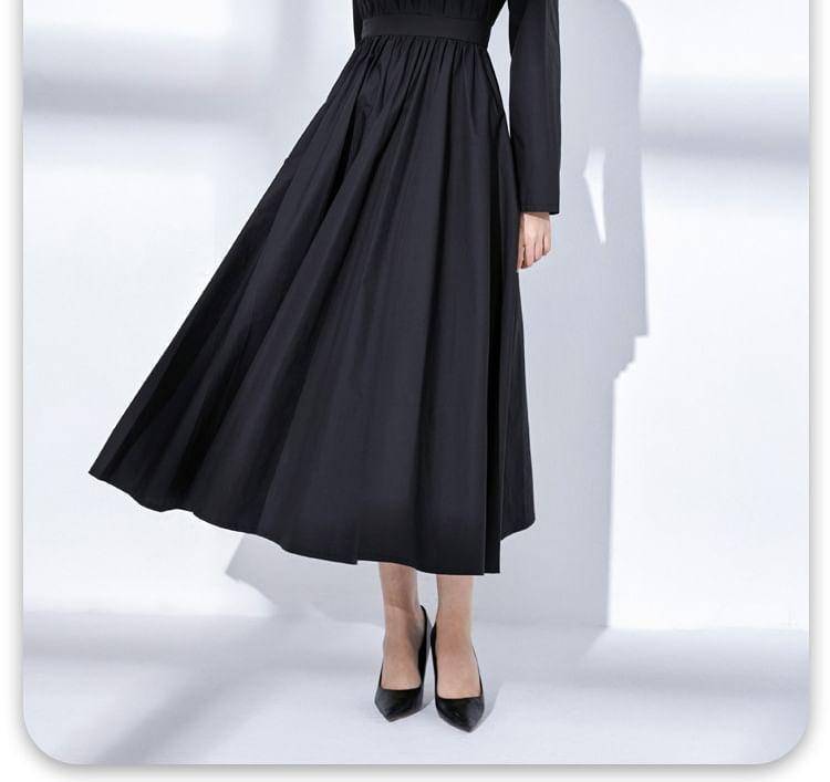 Long-Sleeve Crew Neck Plain Ruched Midi A-Line Dress Product Image