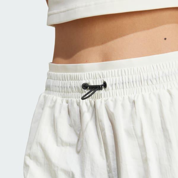 City Escape Woven Shorts Product Image