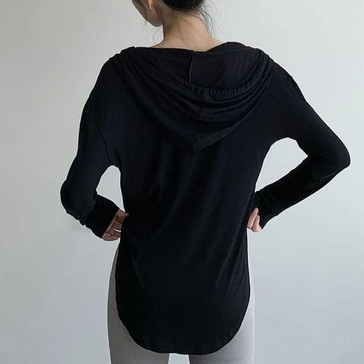 Long-Sleeve Half Buttoned Hooded Plain Sports Top Product Image