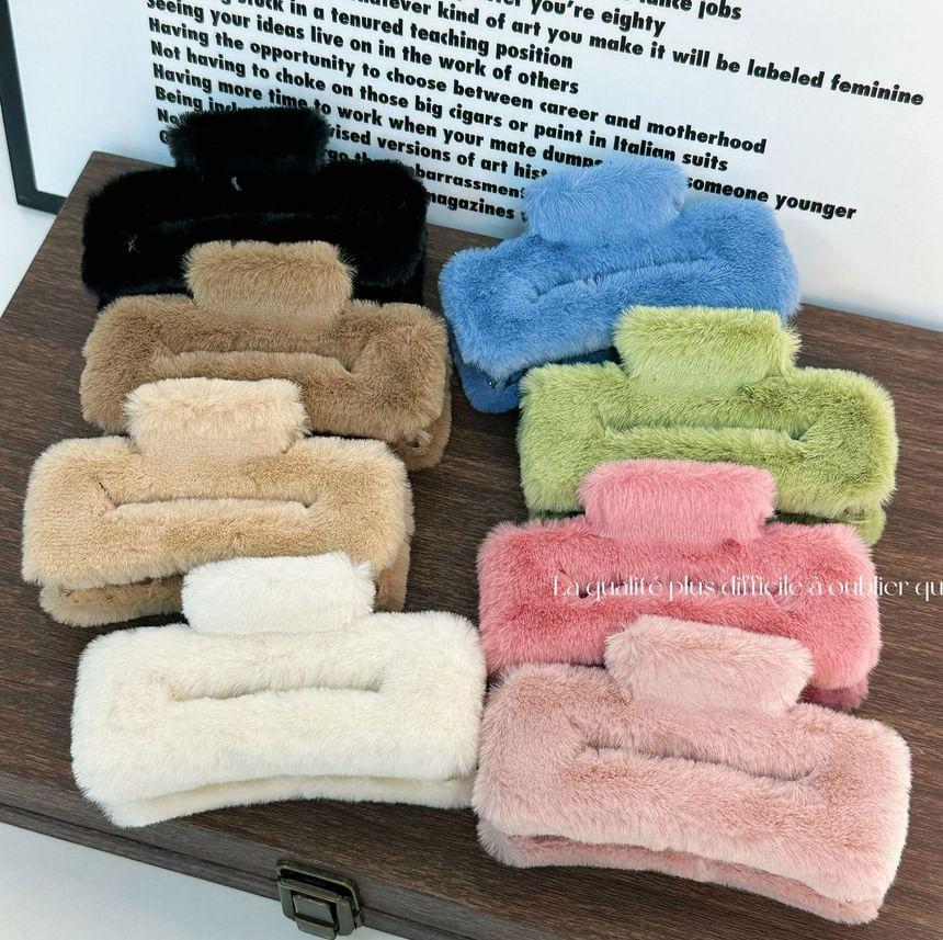 Plain Furry Hair Claw Product Image