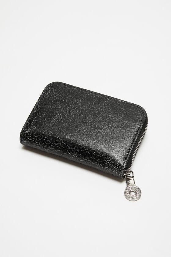 Leather zip wallet Product Image