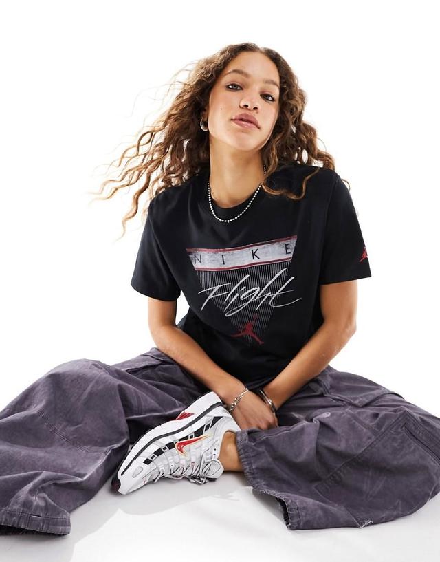 Women's Jordan Flight Heritage Graphic T-Shirt Product Image