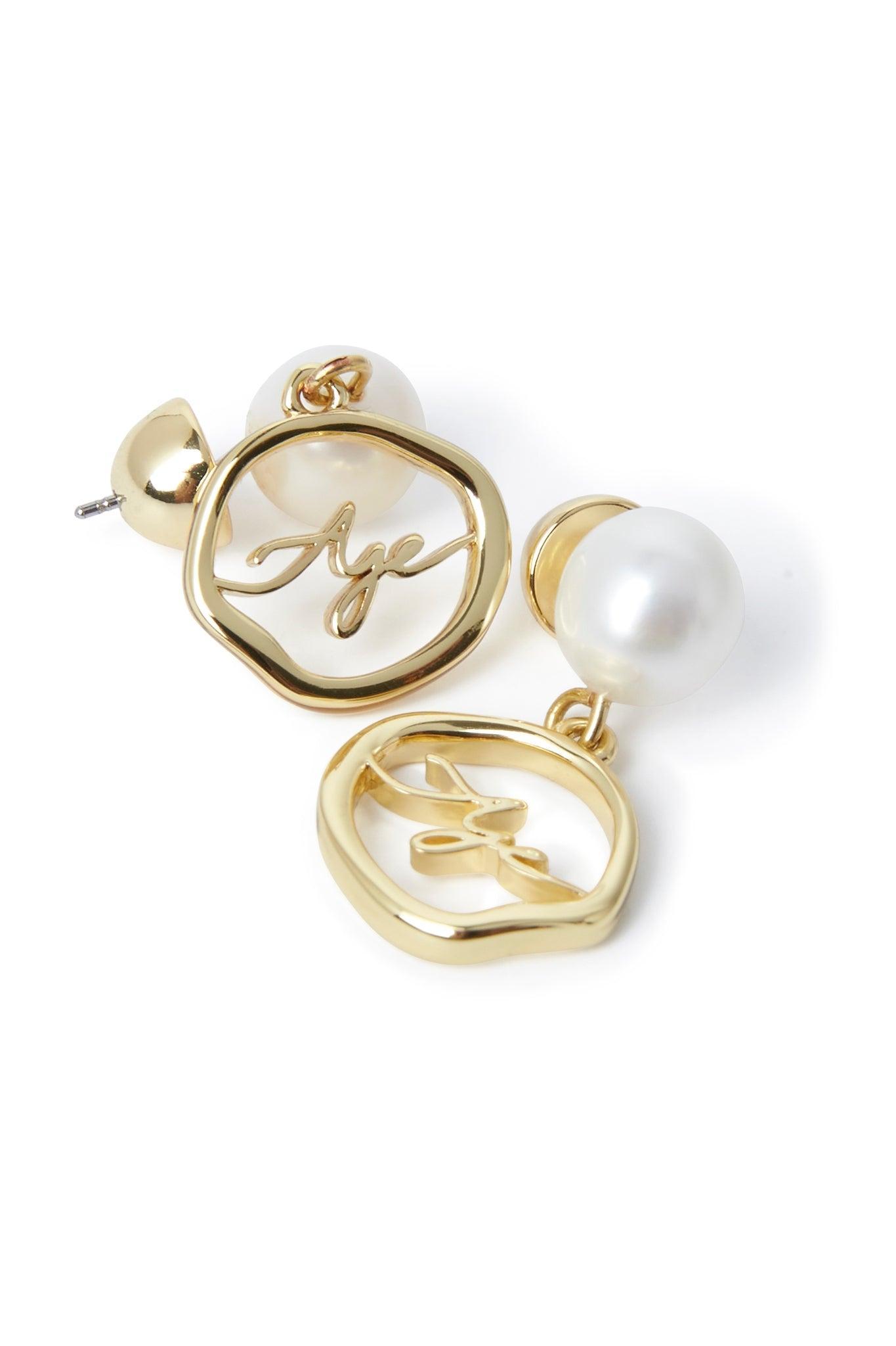 Fleur Pearl Drop Earring Product Image