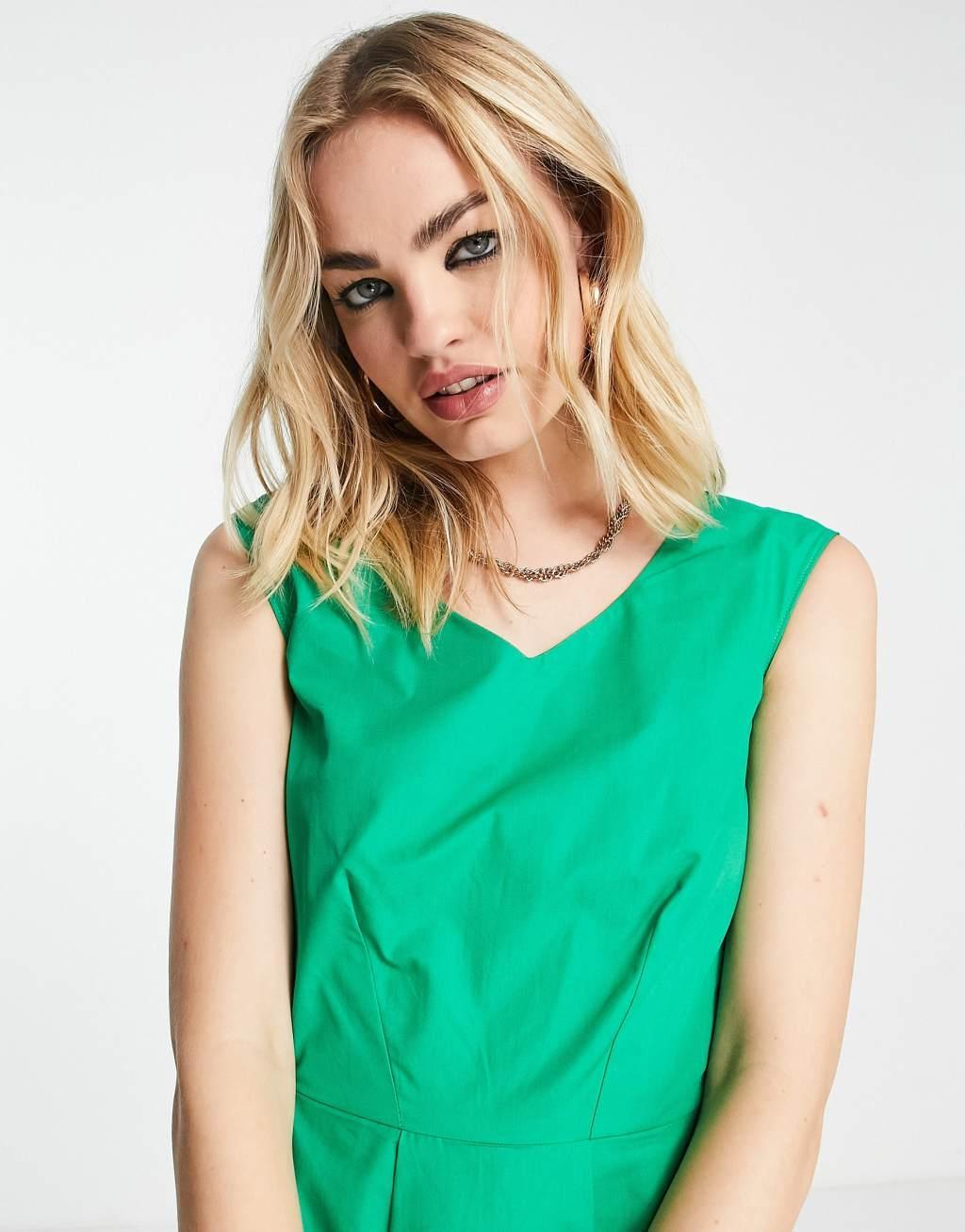 Closet London pleated high low midaxi dress in green Product Image