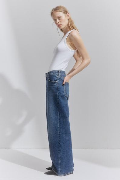 Wide-cut Jeans Product Image