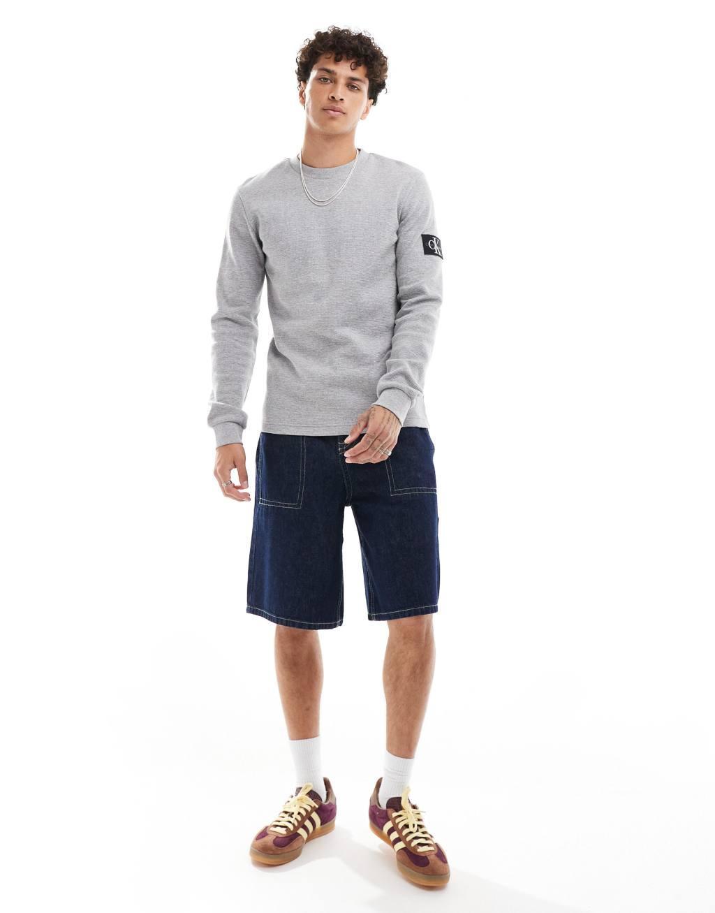 Calvin Klein Jeans waffle long sleeve badge T-shirt in gray heather Product Image