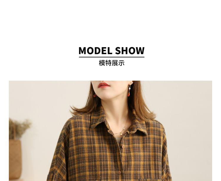 Long-Sleeve Plaid Pocketed Shirt Product Image