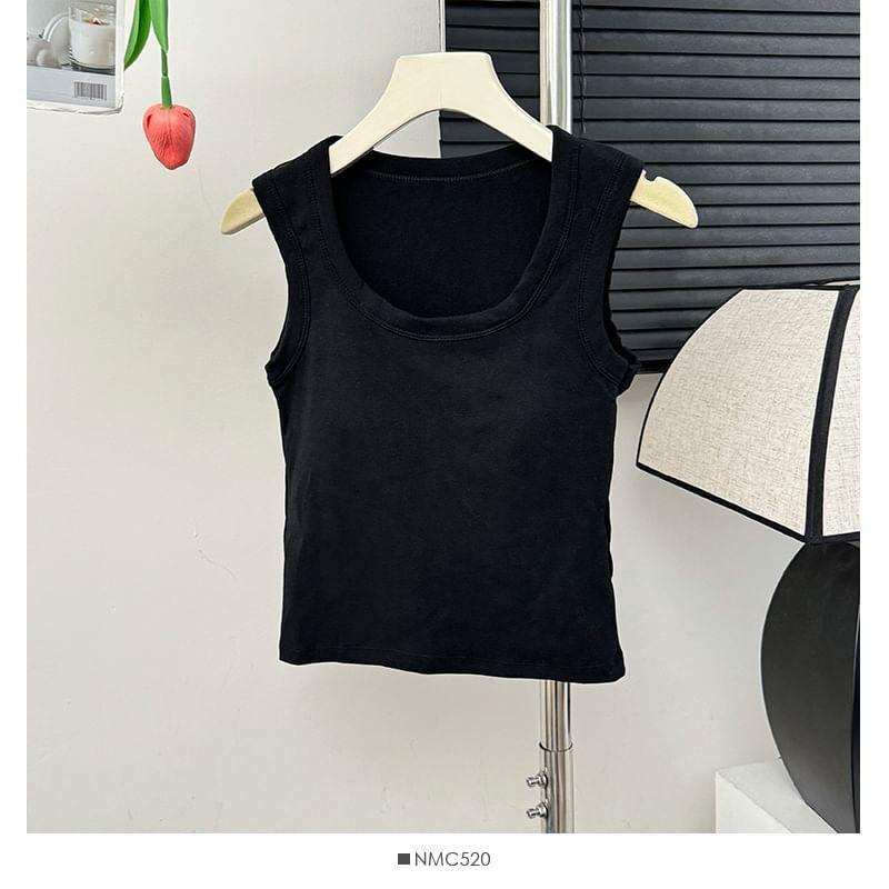 Plain Scoop-Neck Crop Tank Top with Pad Product Image