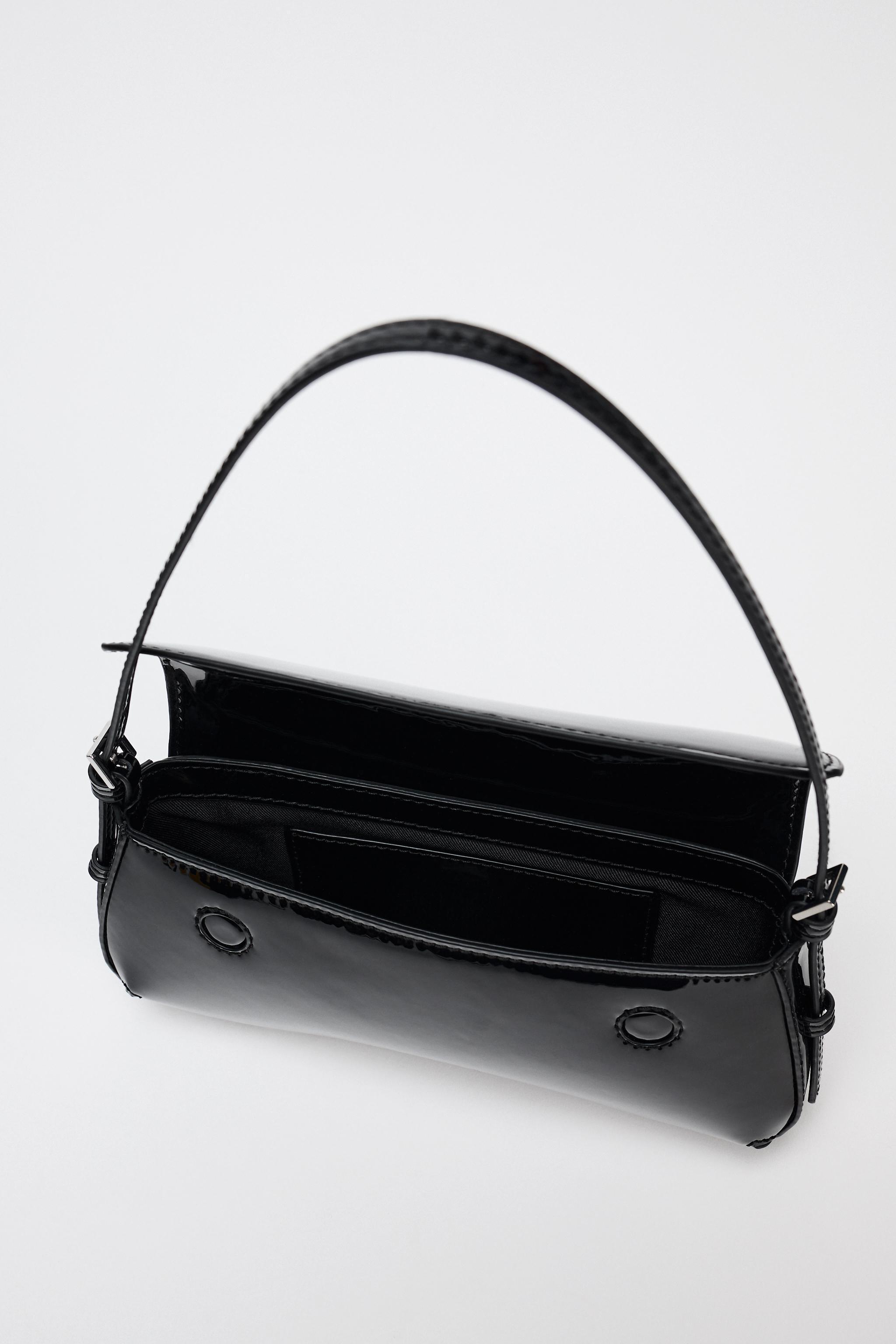 FLAP SHOULDER BAG Product Image