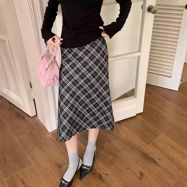 High Rise Plaid Midi A-Line Skirt Product Image