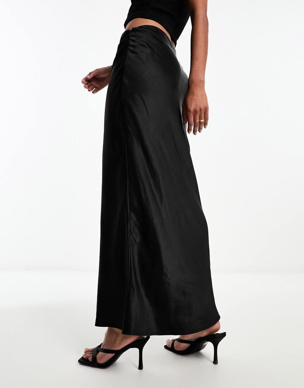 4th & Reckless satin maxi skirt Product Image