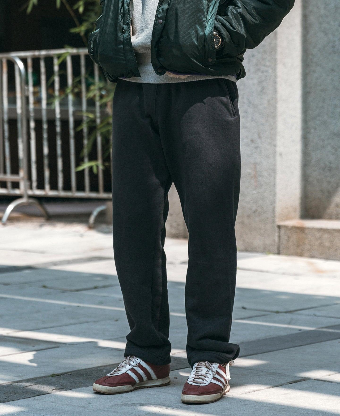 17.6 oz Heavyweight Terry Sweatpants - Black Product Image