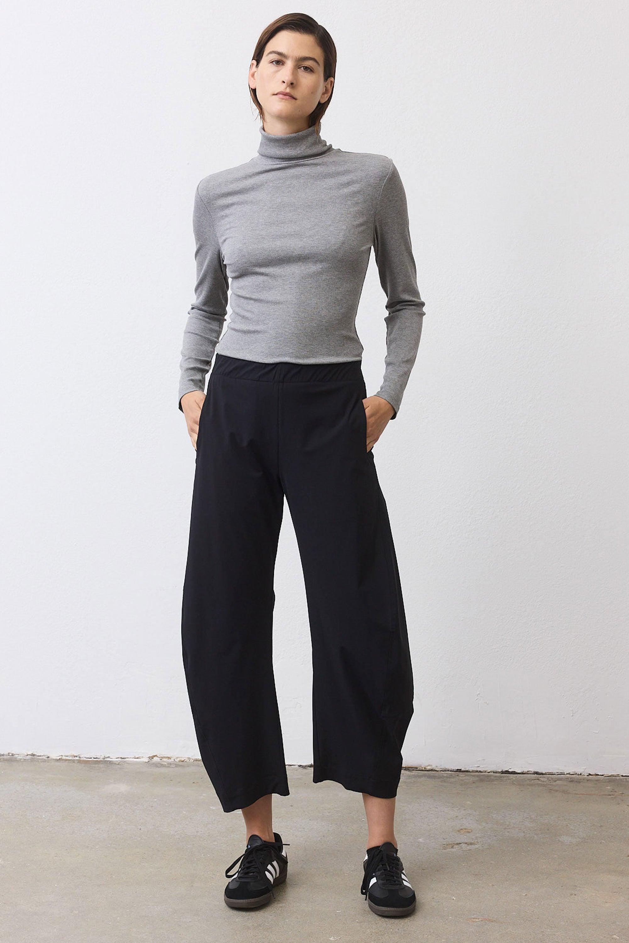 The Ribbed Turtleneck Product Image