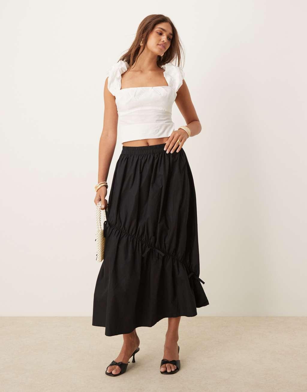 JDY bow details maxi skirt in black Product Image