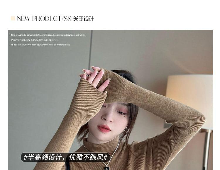 Long-Sleeve Mock Neck Plain Knit Top Product Image