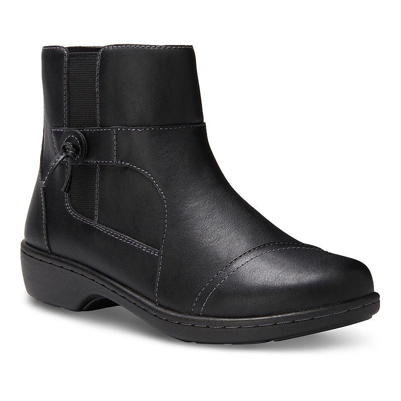 Eastland Bella Womens Ankle Boots Product Image