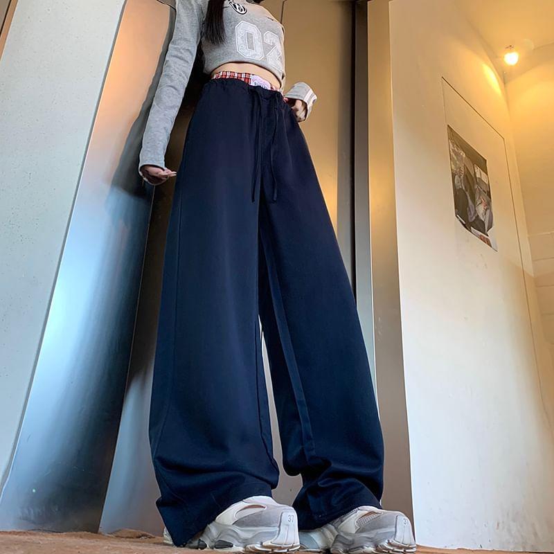 Mid Rise Plaid Trim Wide Leg Pants Product Image